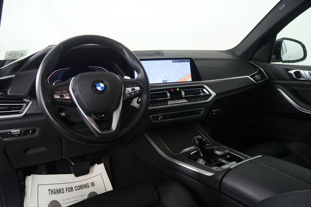 Thumbnail: 2022 BMW X5 - 17