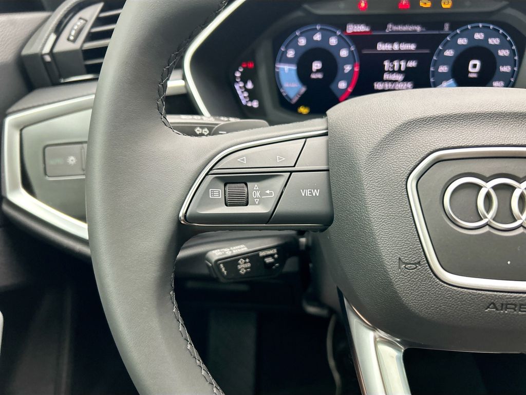 Thumbnail: 2025 Audi Q3 - 11