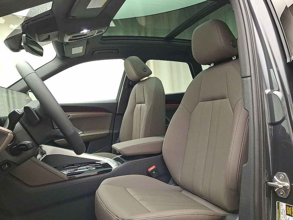 Thumbnail: 2025 Audi Q5 - 8