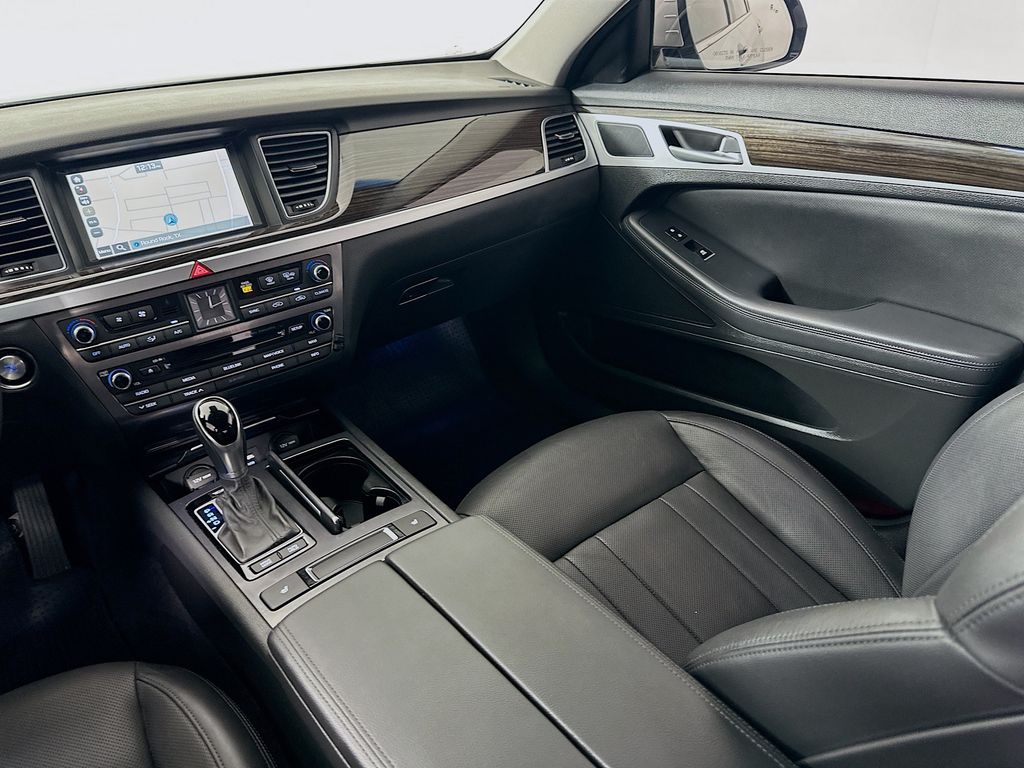 2017 Genesis G80 3.8T 23