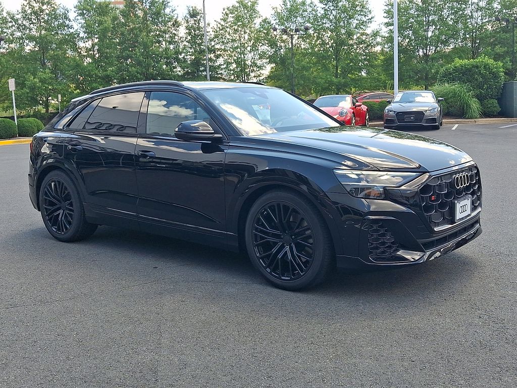 Thumbnail: 2026 Audi SQ8 - 2