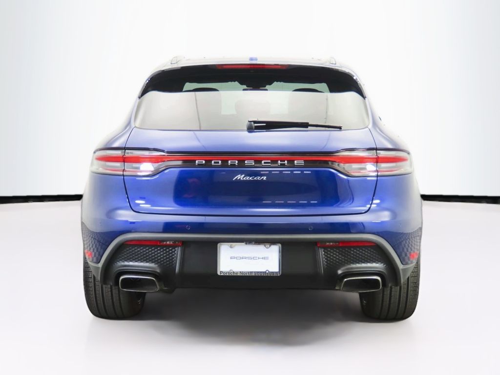 Thumbnail: 2025 Porsche Macan - 6