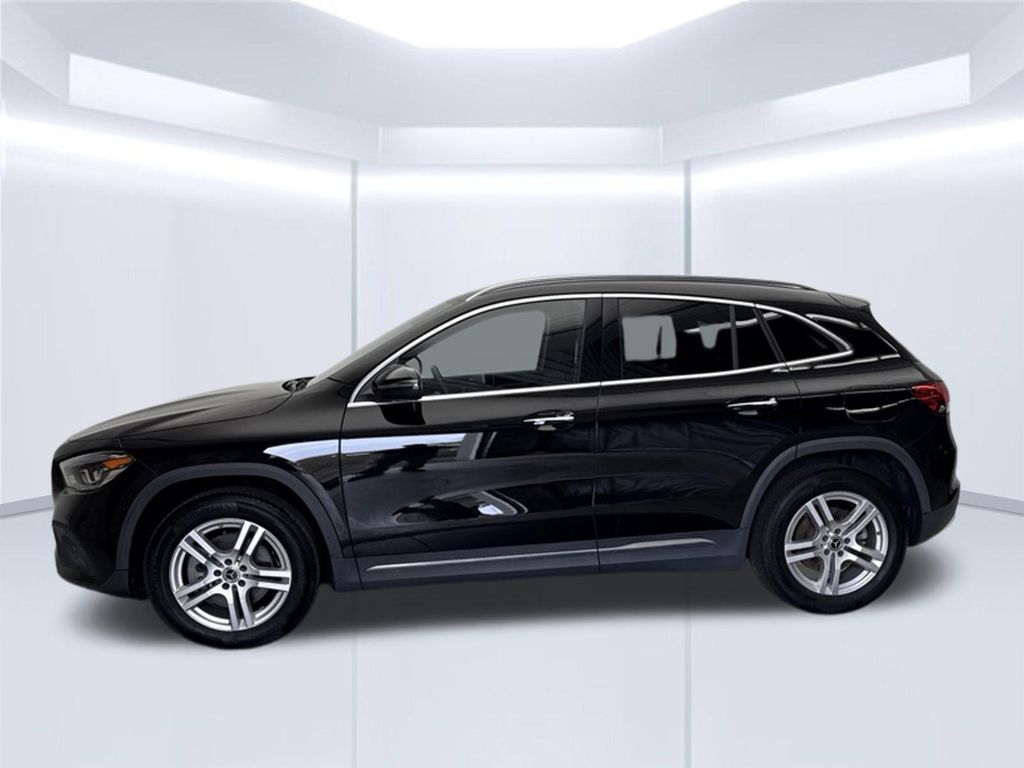 Thumbnail: 2023 Mercedes-Benz GLA - 2