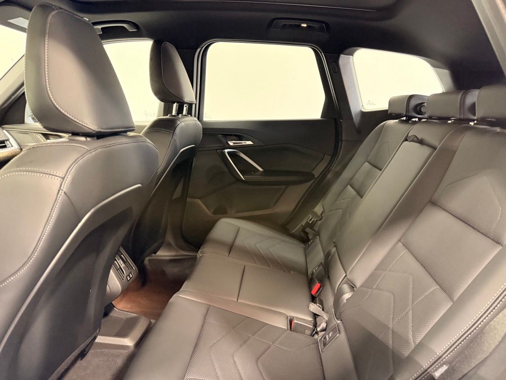 Thumbnail: 2026 BMW X1 - 19