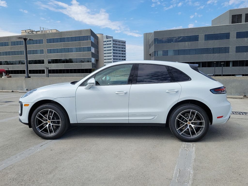 2024 Porsche Macan  7