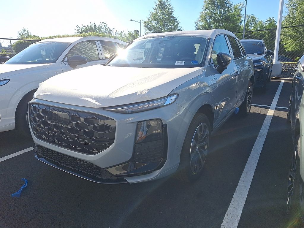 Thumbnail: 2026 Audi Q3 - 1