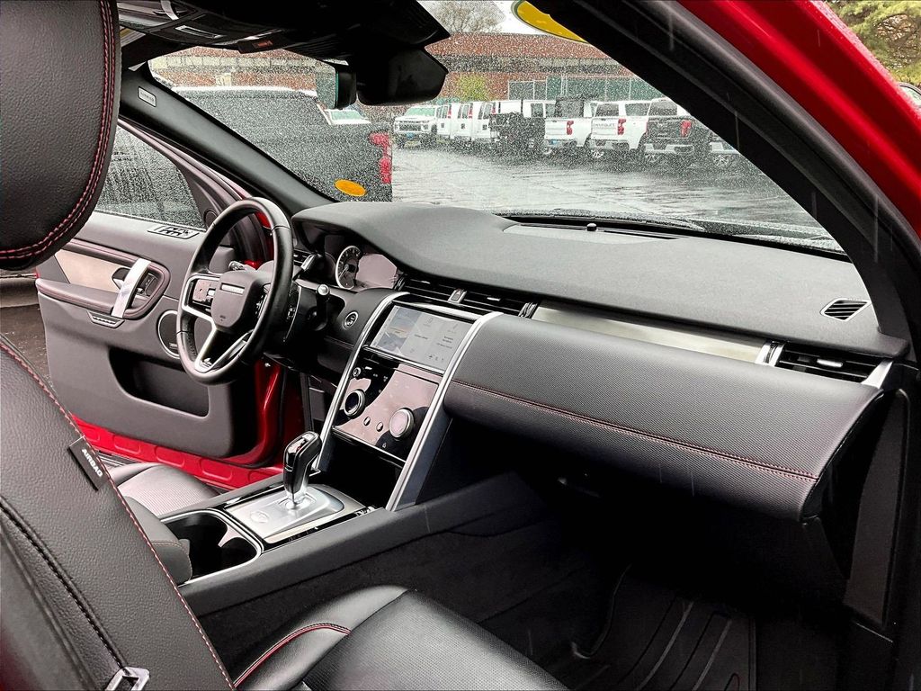 2023 Land Rover Discovery Sport — photo 21