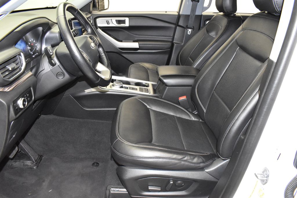 Thumbnail: 2023 Ford Explorer - 13