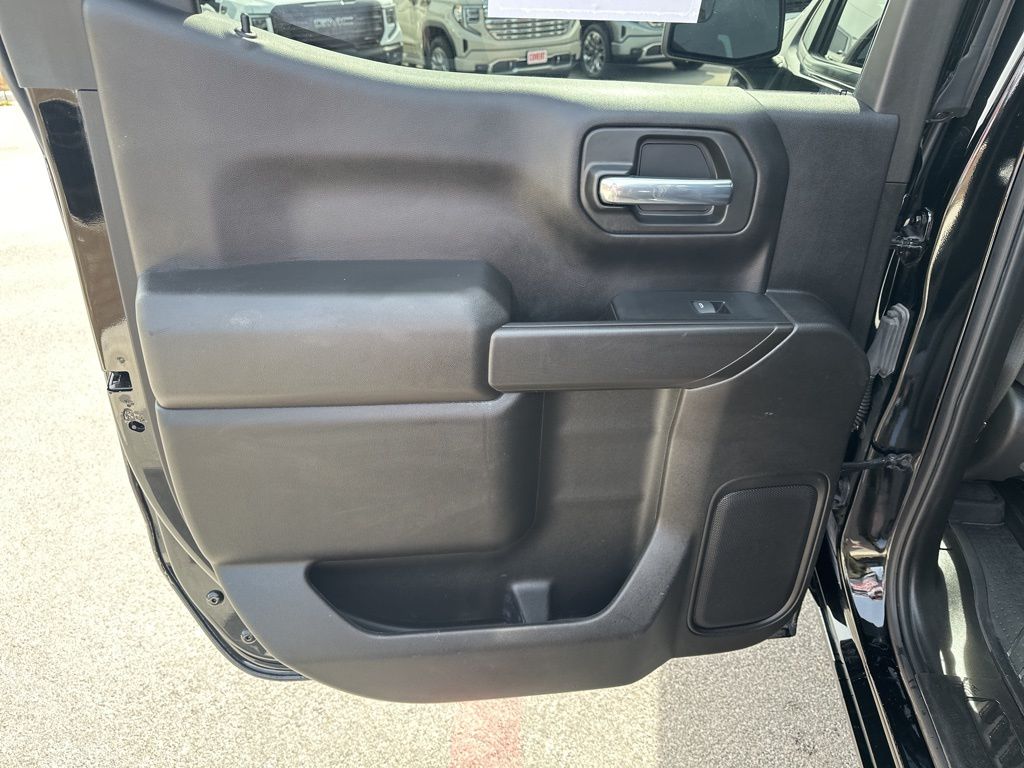 Used Car 2022 Chevrolet Silverado 1500  Custom For Sale Under $30,000 In Austin, Texas