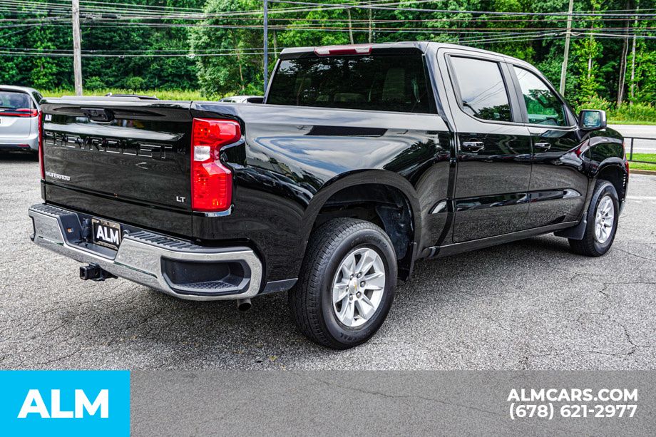 Used 2025 Black Chevrolet LT image 6