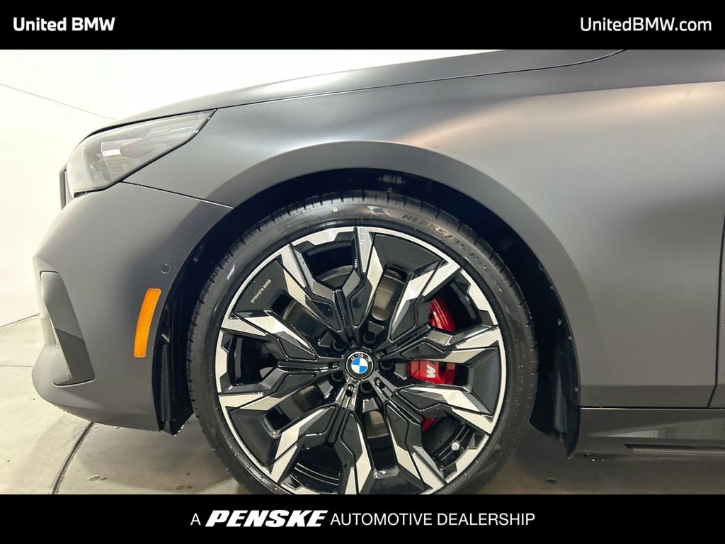 Thumbnail: 2025 BMW i5 - 10
