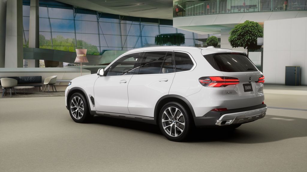 Thumbnail: 2026 BMW X5 - 2