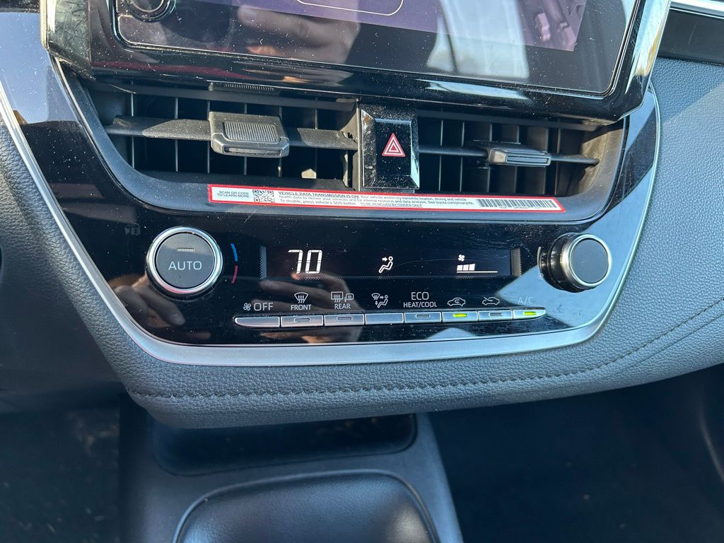 Thumbnail: 2025 Toyota Corolla - 25