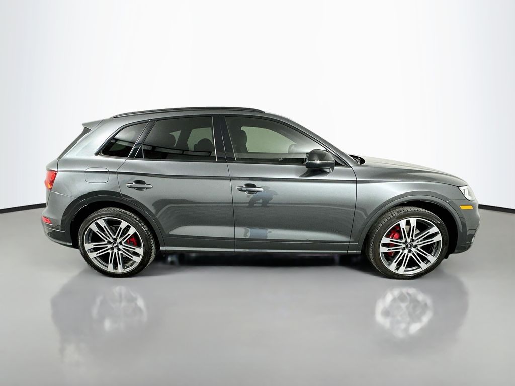 Thumbnail: 2019 Audi SQ5 - 4