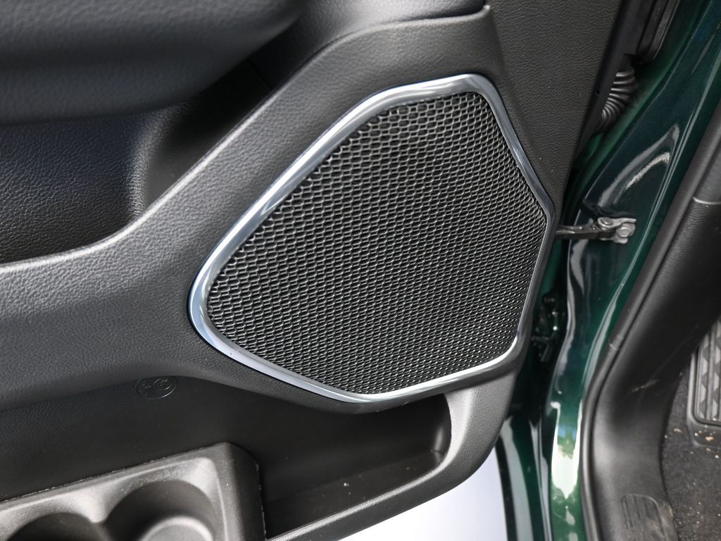 New 2026 Serrano Green Metallic Ram Laramie image 16