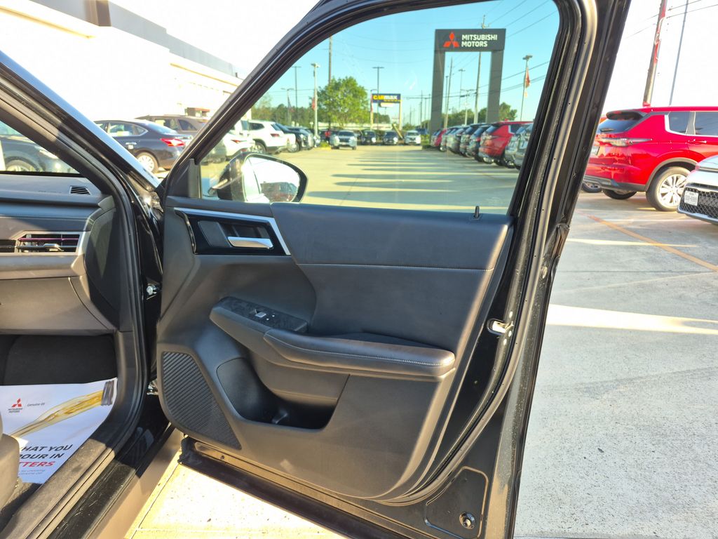 2023 Mitsubishi Outlander SE Black Edition Black at North Houston Mitsubishi