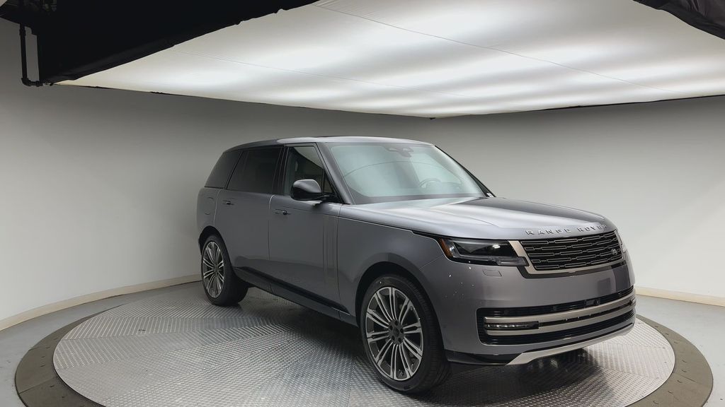 Thumbnail: 2026 Land Rover Range Rover - 8