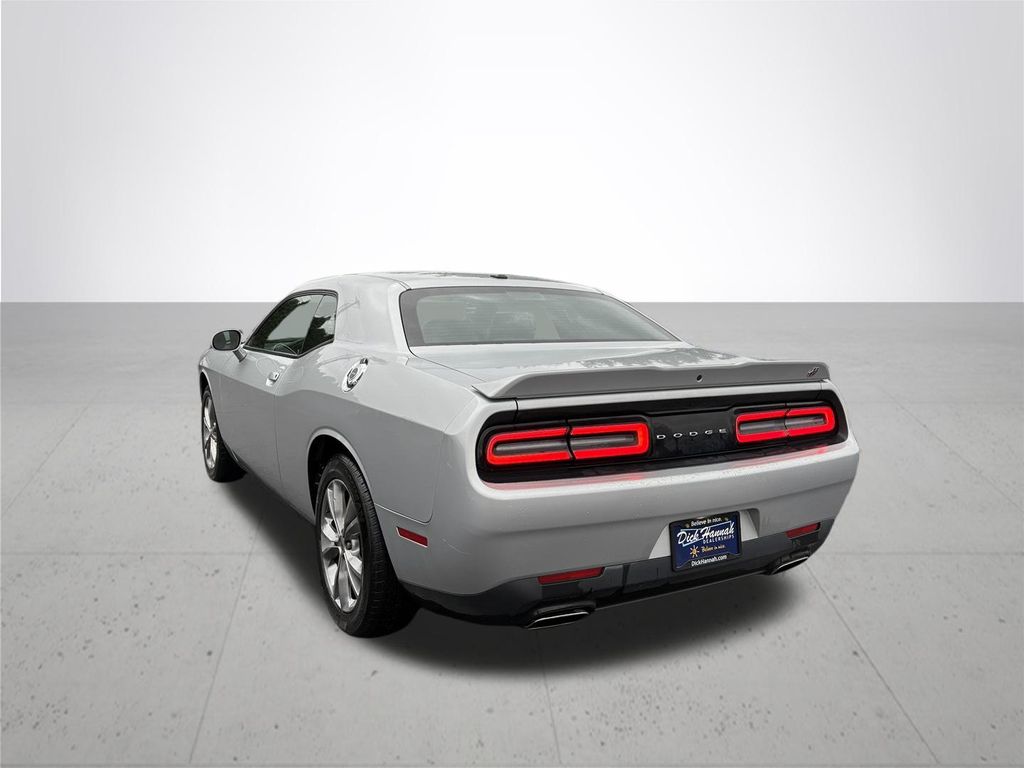 2021 Dodge Challenger SXT