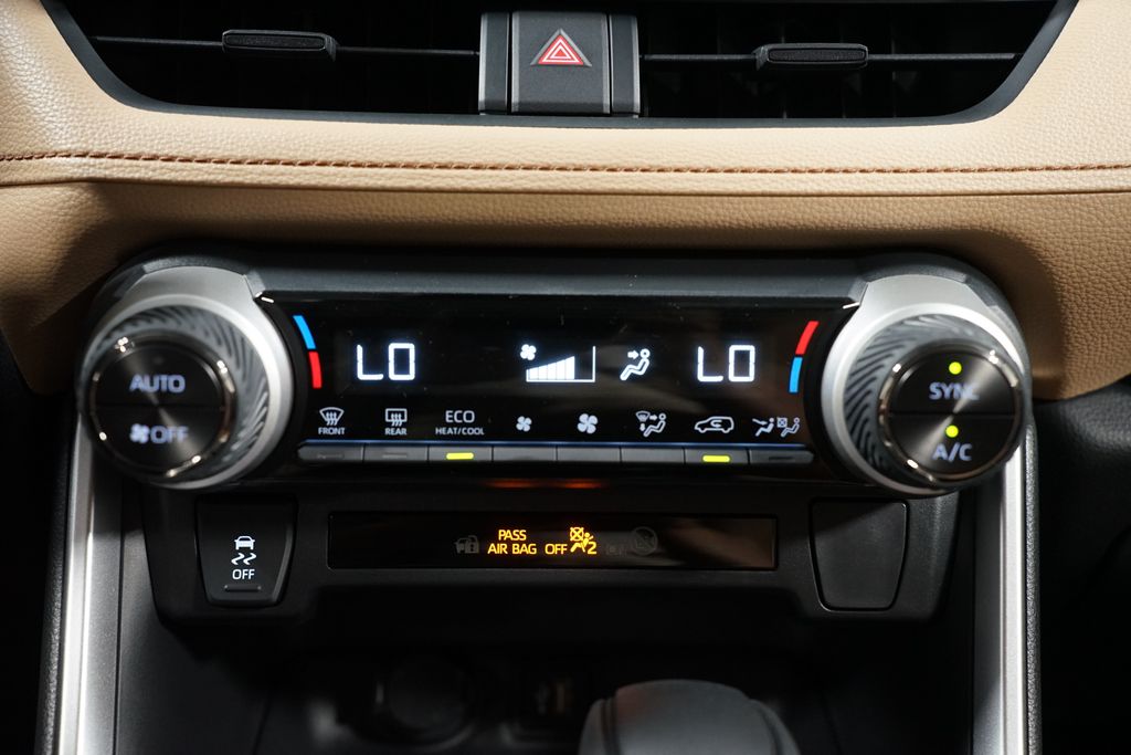 Thumbnail: 2025 Toyota RAV4 - 20