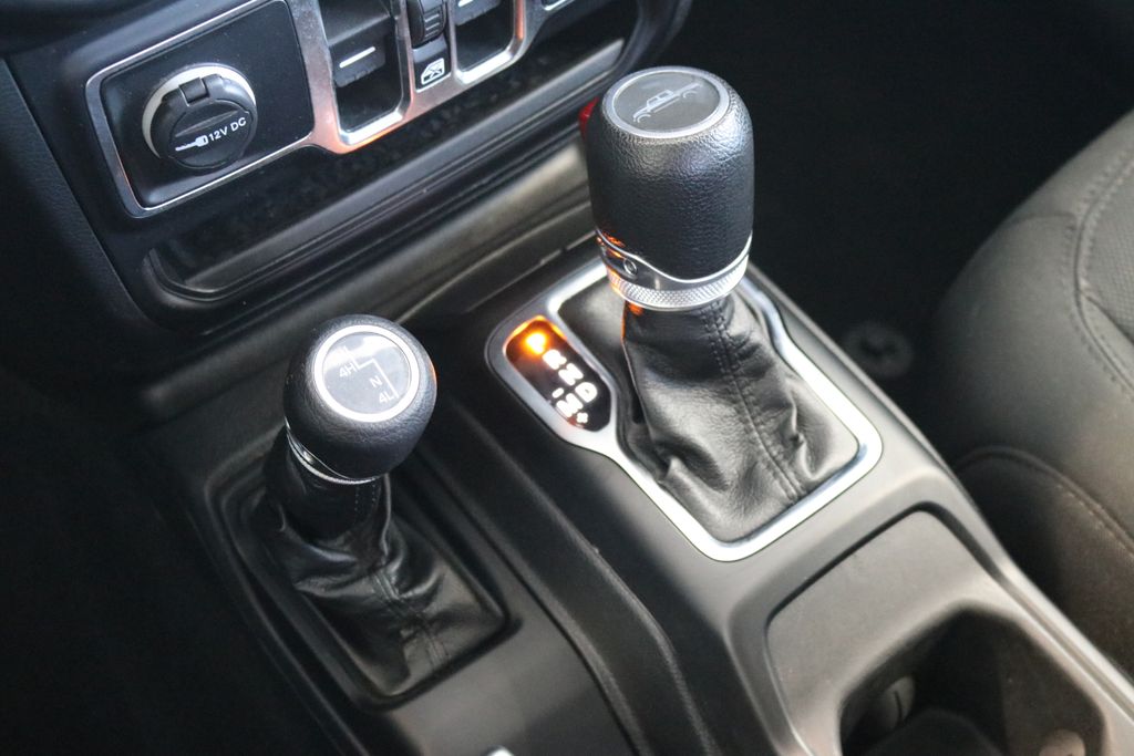 2023 Jeep Gladiator Sport photo