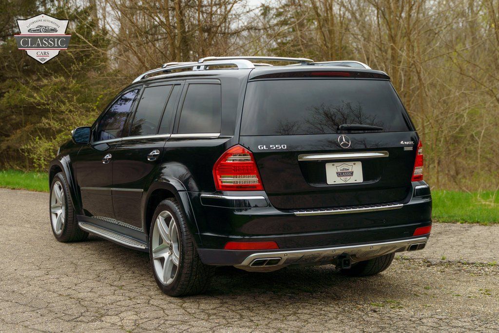 2010 Mercedes-Benz GL-Class GL 550 13