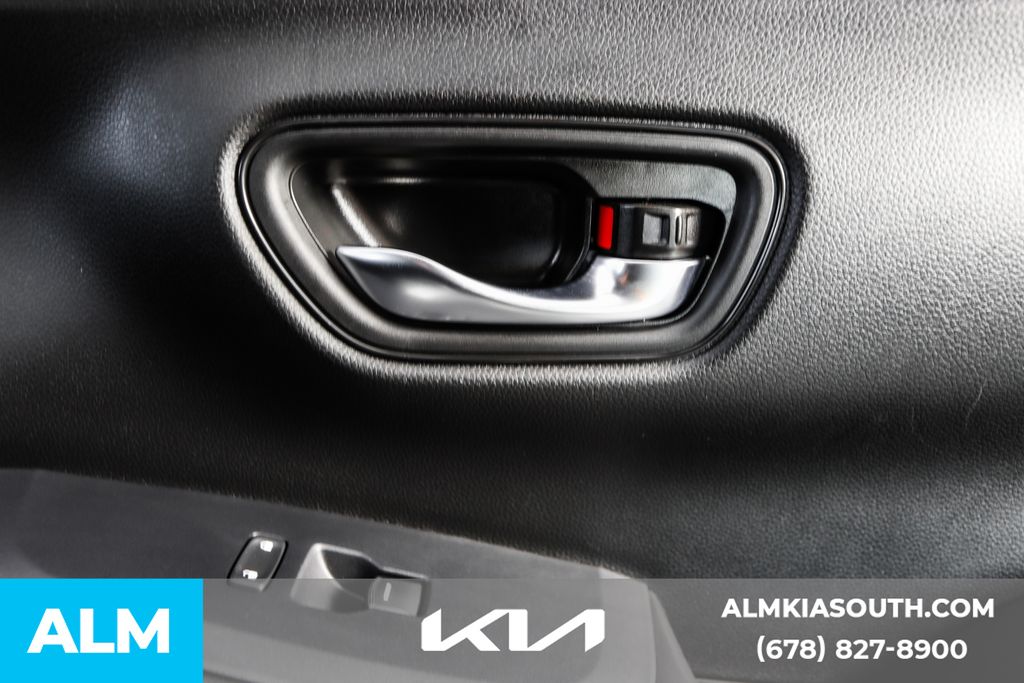2023 Honda HR-V LX photo 39