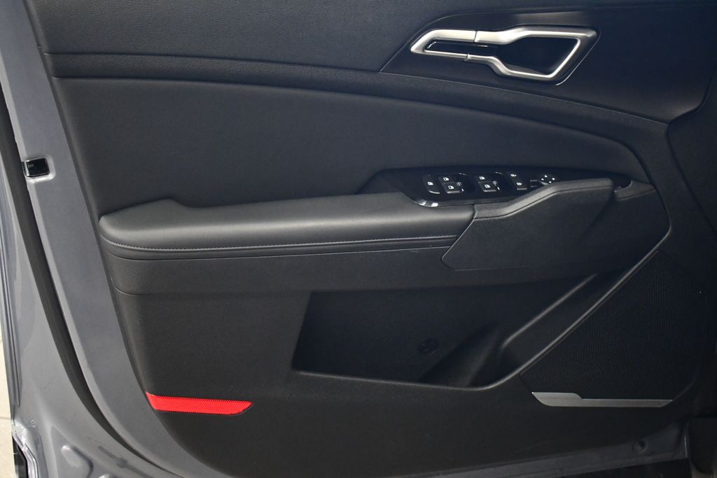 Thumbnail: 2023 Kia Sportage - 15