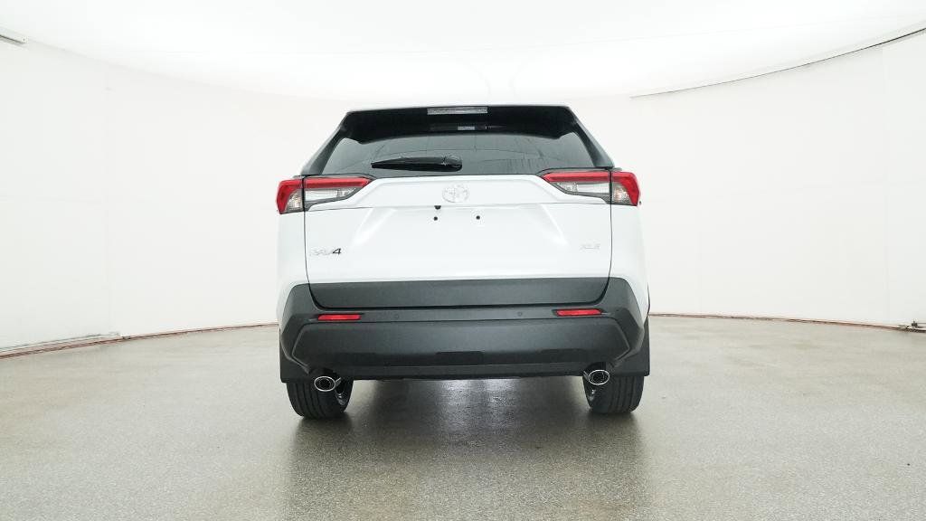 Thumbnail: 2025 Toyota RAV4 - 31