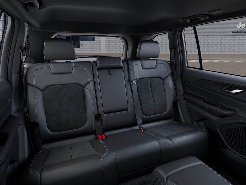 New 2025 White Jeep Altitude X image 15