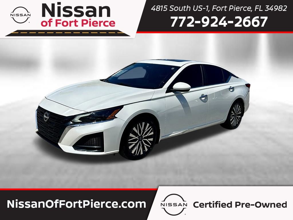 Pearl White Tricoat 2024 Nissan Altima Sedan Front-Wheel Drive Continuously Variable Transmission