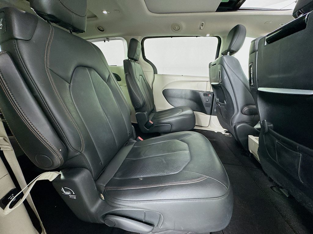 Used Car 2019 Chrysler Pacifica  Touring L Plus For Sale Under $20,000 In Austin, Texas