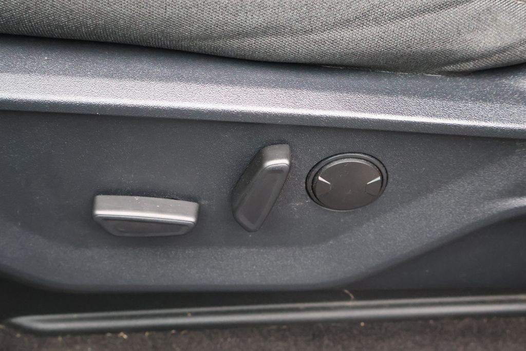 Thumbnail: 2022 Ford F-150 - 16