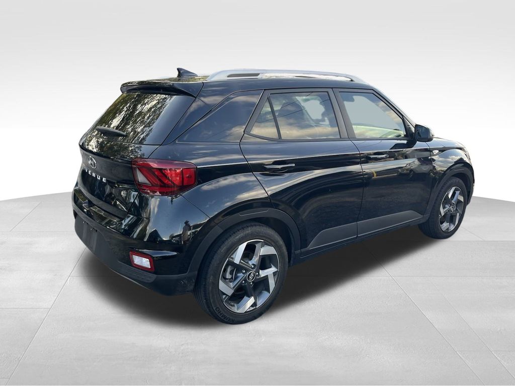 2021 Hyundai Venue SEL 4