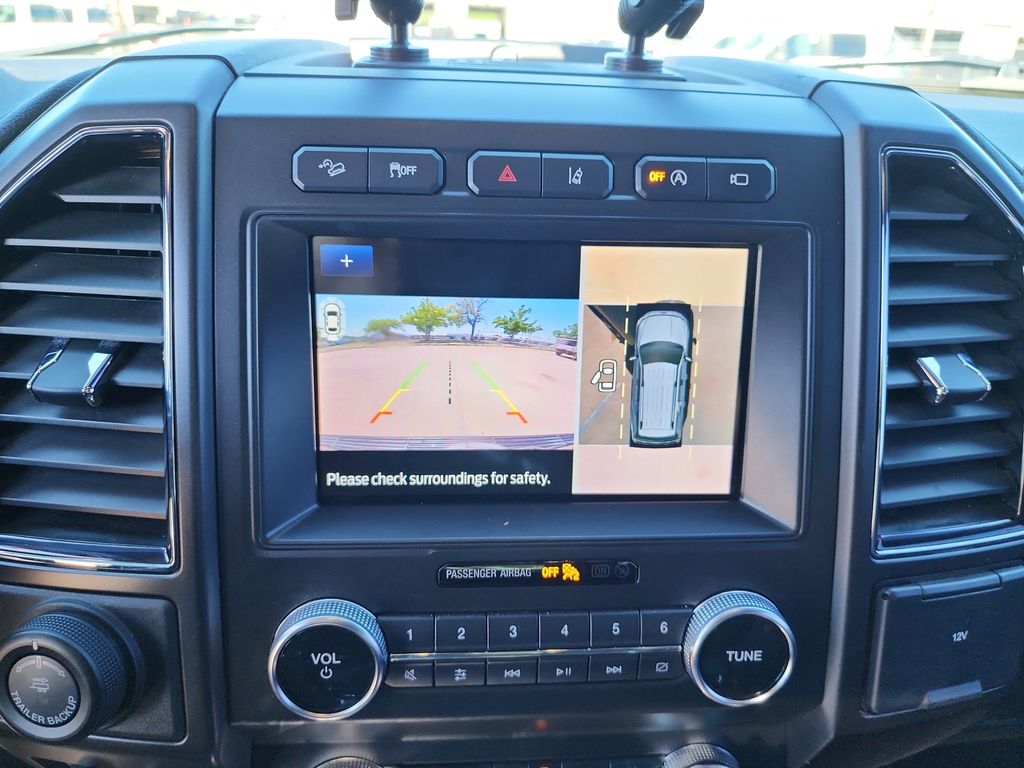 2020 Ford Expedition Limited photo