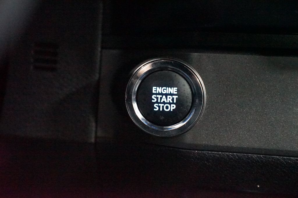 Thumbnail: 2023 Toyota Tacoma - 17