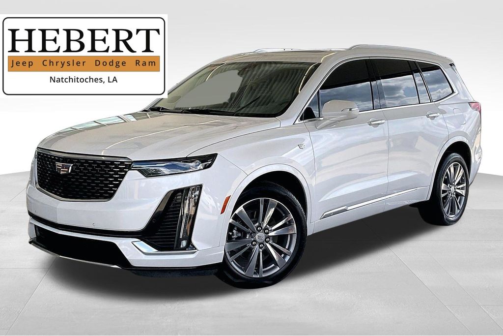 Crystal White 2022 Cadillac XT6 Premium Luxury FWD SUV / Crossover Front-Wheel Drive 9-Speed Automatic