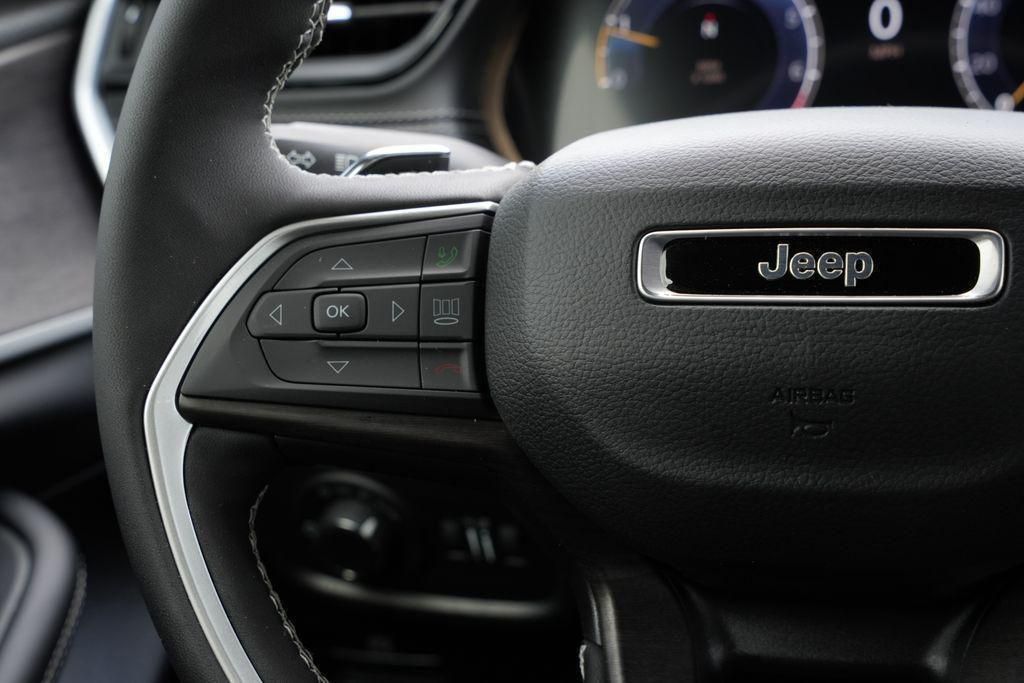 2026 Jeep Grand Cherokee Laredo - 7
