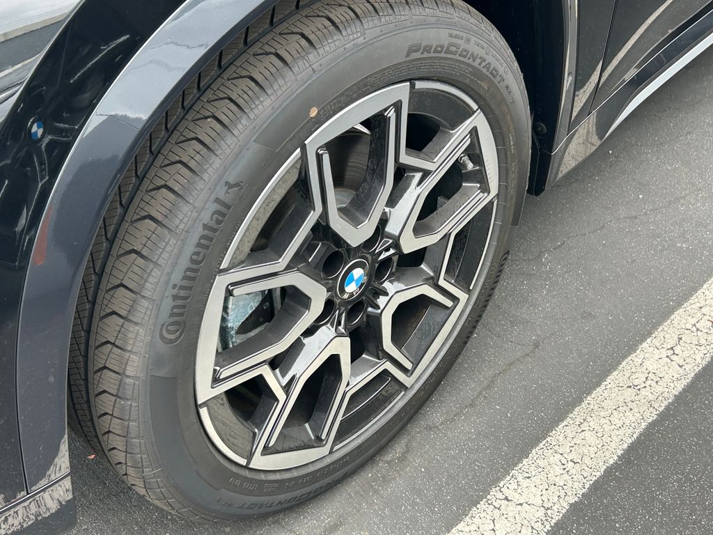 Thumbnail: 2026 BMW X1 - 3