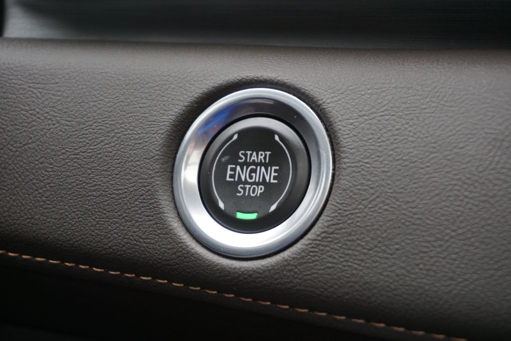 Thumbnail: 2023 Cadillac Escalade - 32