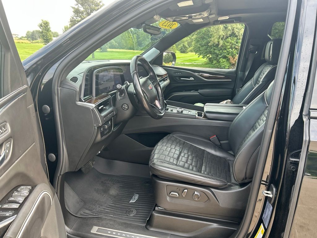 Used 2023 Cadillac Escalade SUV