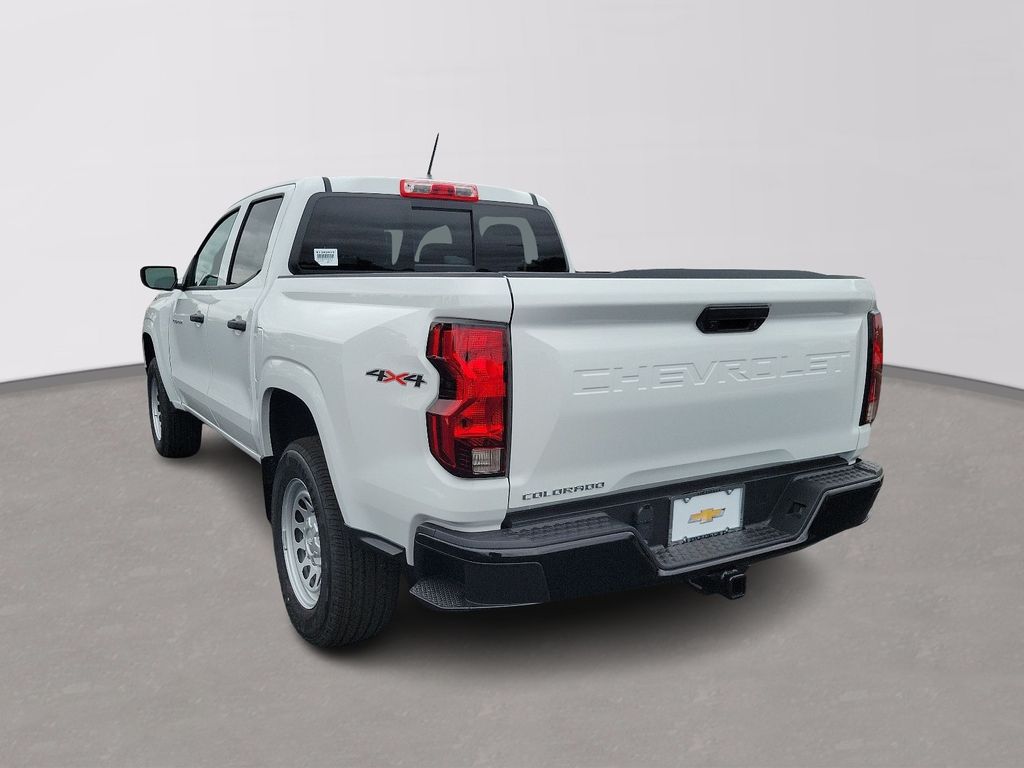 2024 Chevrolet Colorado Work Truck 3