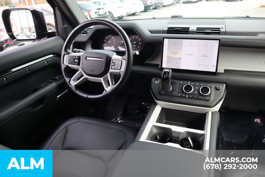Used 2025 Black Land Rover S image 28