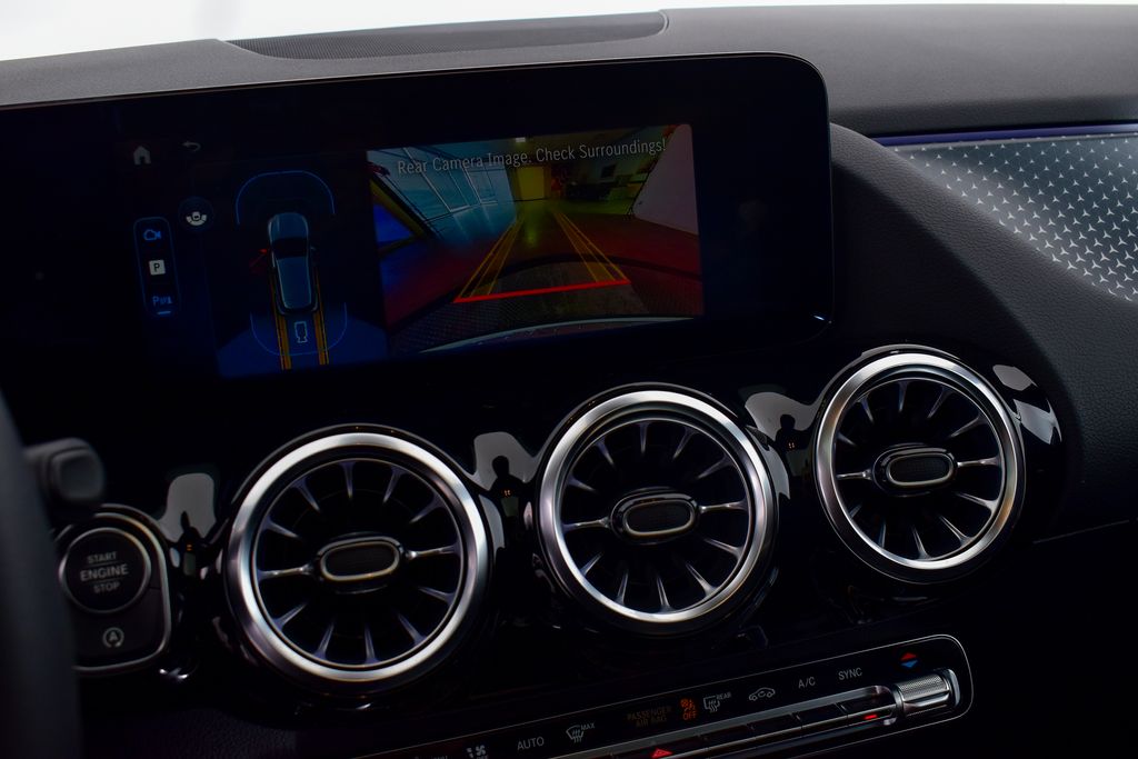 Thumbnail: 2026 Mercedes-Benz GLA - 27