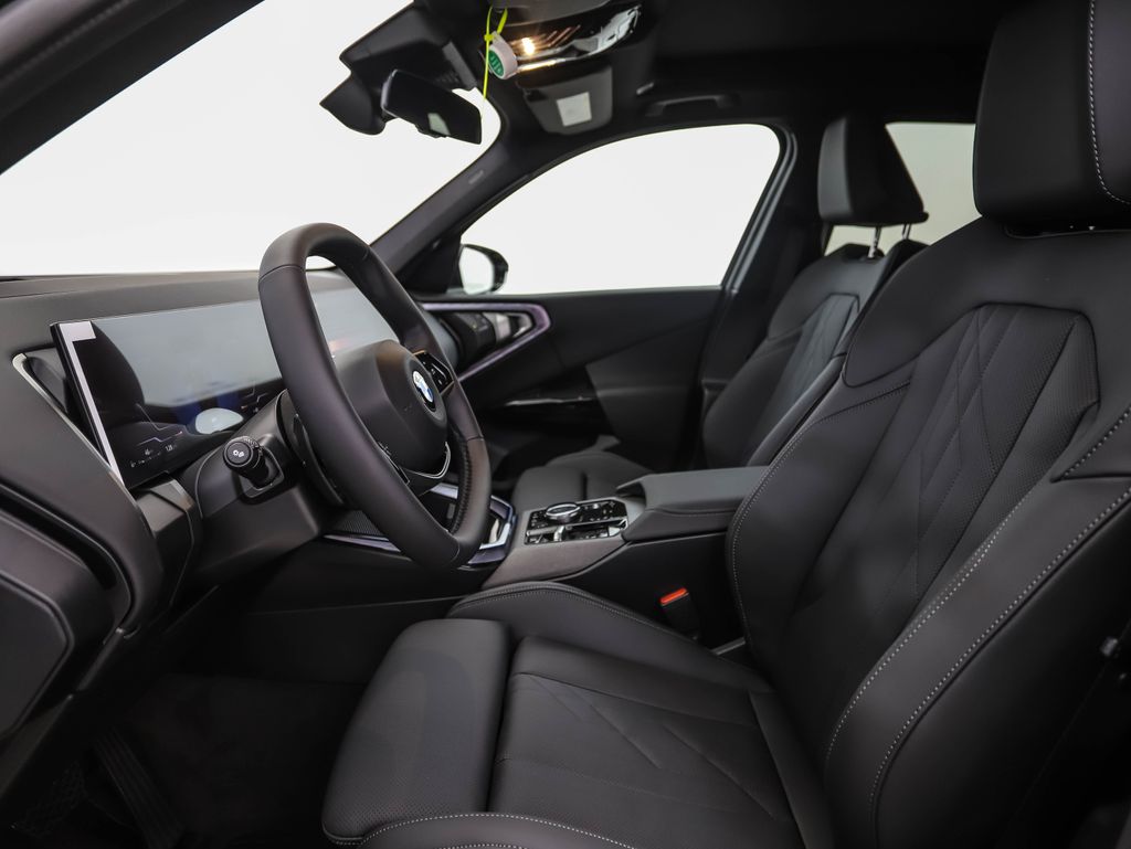 Thumbnail: 2026 BMW X3 - 11