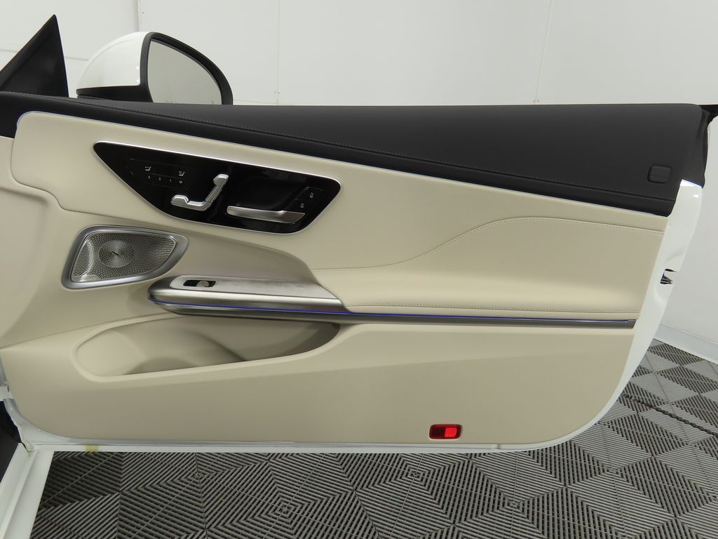 2025 Mercedes-Benz CLE 300 32