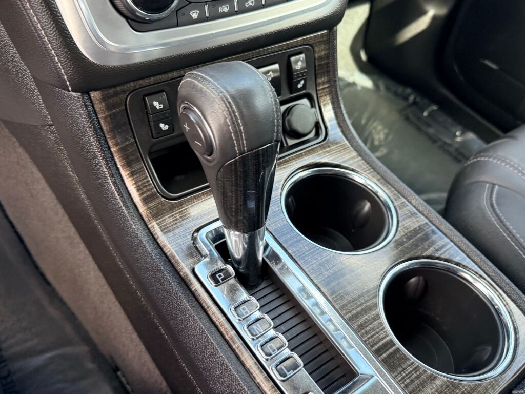 Thumbnail: 2017 GMC Acadia - 23