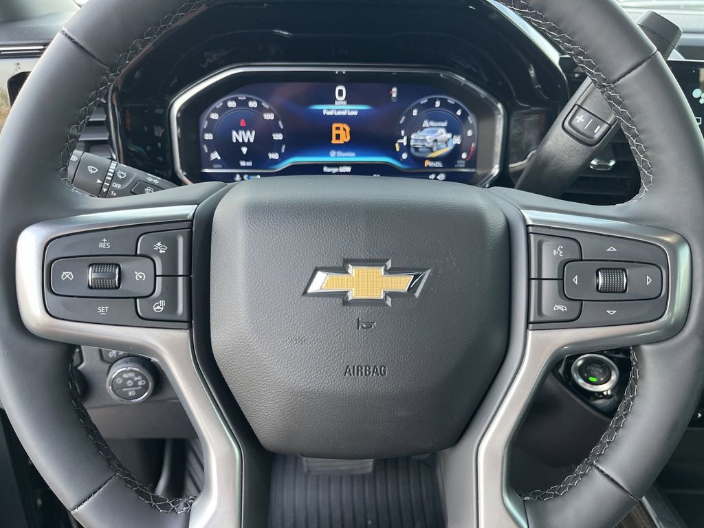 2025 Chevrolet Silverado 2500HD LT 16