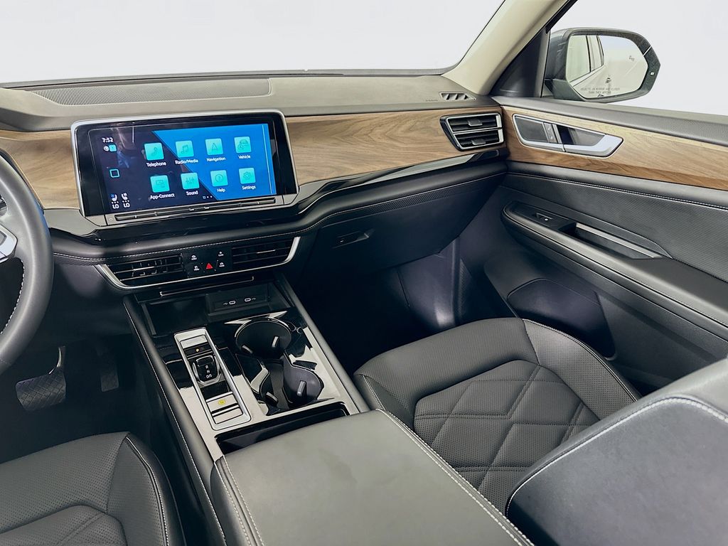 Thumbnail: 2024 Volkswagen Atlas - 22