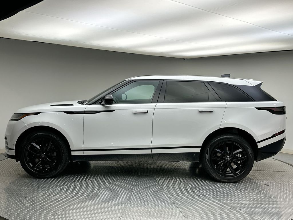 2026 Land Rover Range Rover Velar Dynamic SE 2