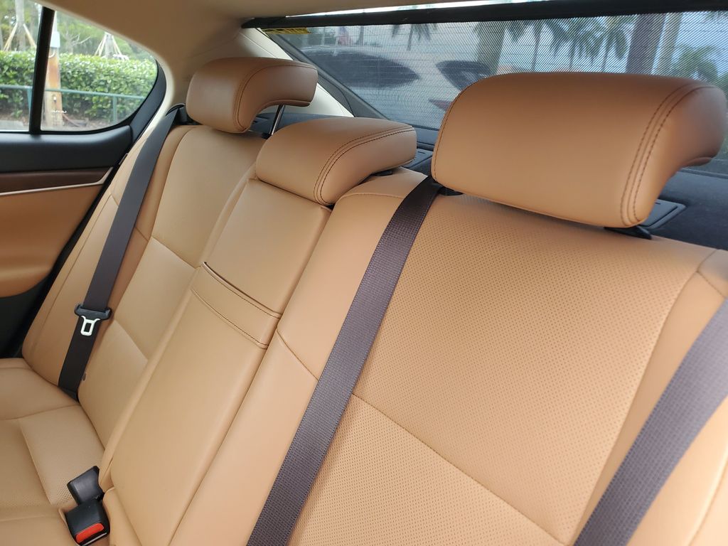 2015 Lexus GS - $14,088
